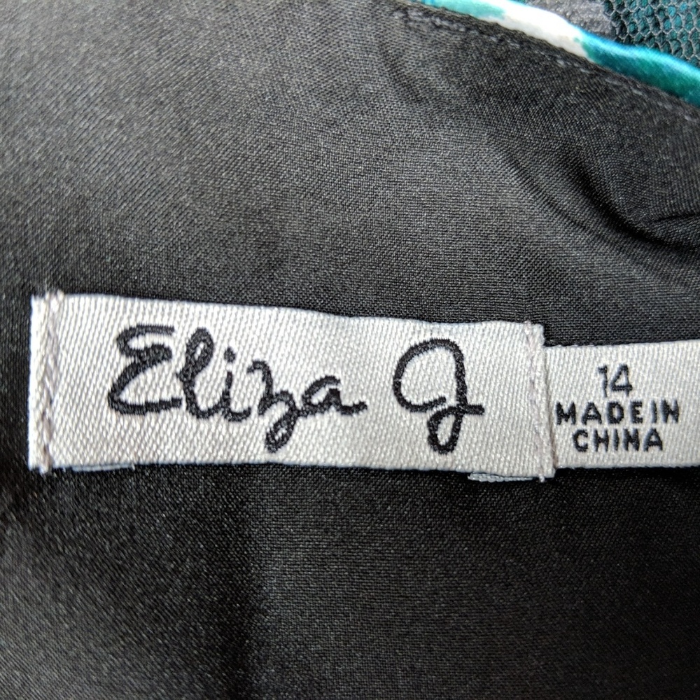 Eliza J Short Special Event Dress - Picture 8 of 8